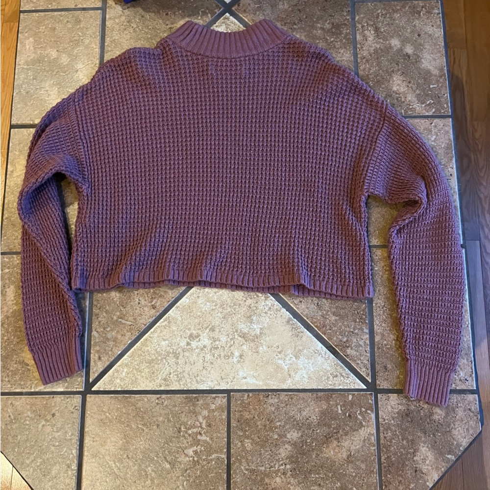 Hollister Waffle Mock-Neck Sweater size Small